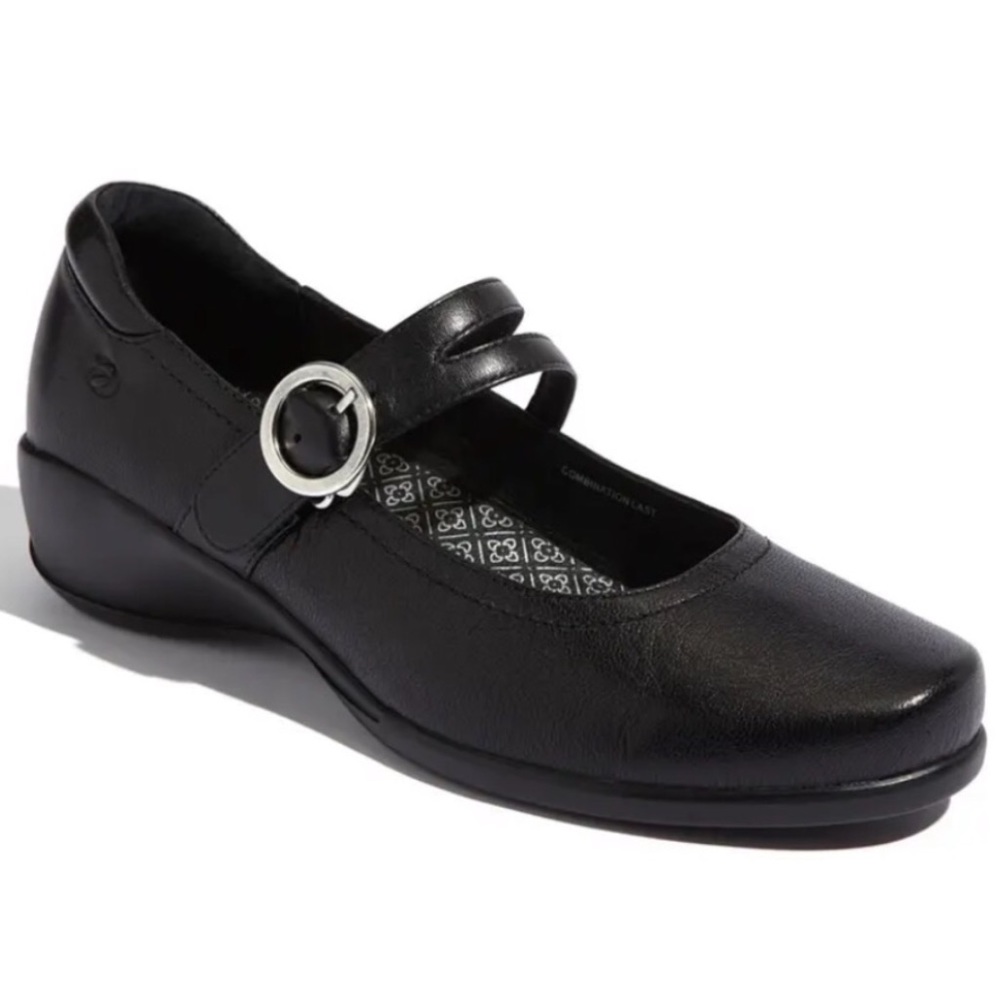 Aravon Tonya Mary Jane Black Shoe Size 9